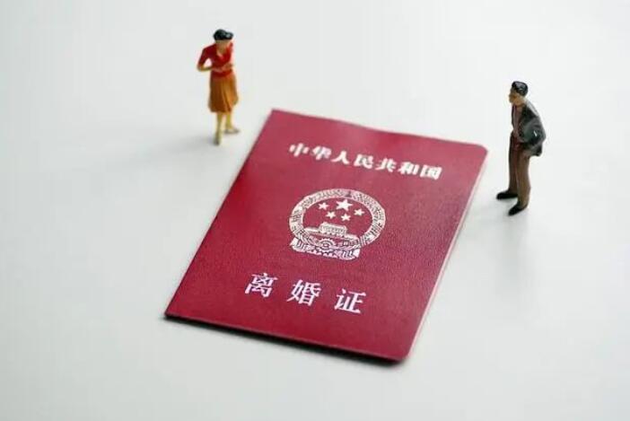 离婚时当事人故意隐匿夫妻共同财产，会有什么后果？